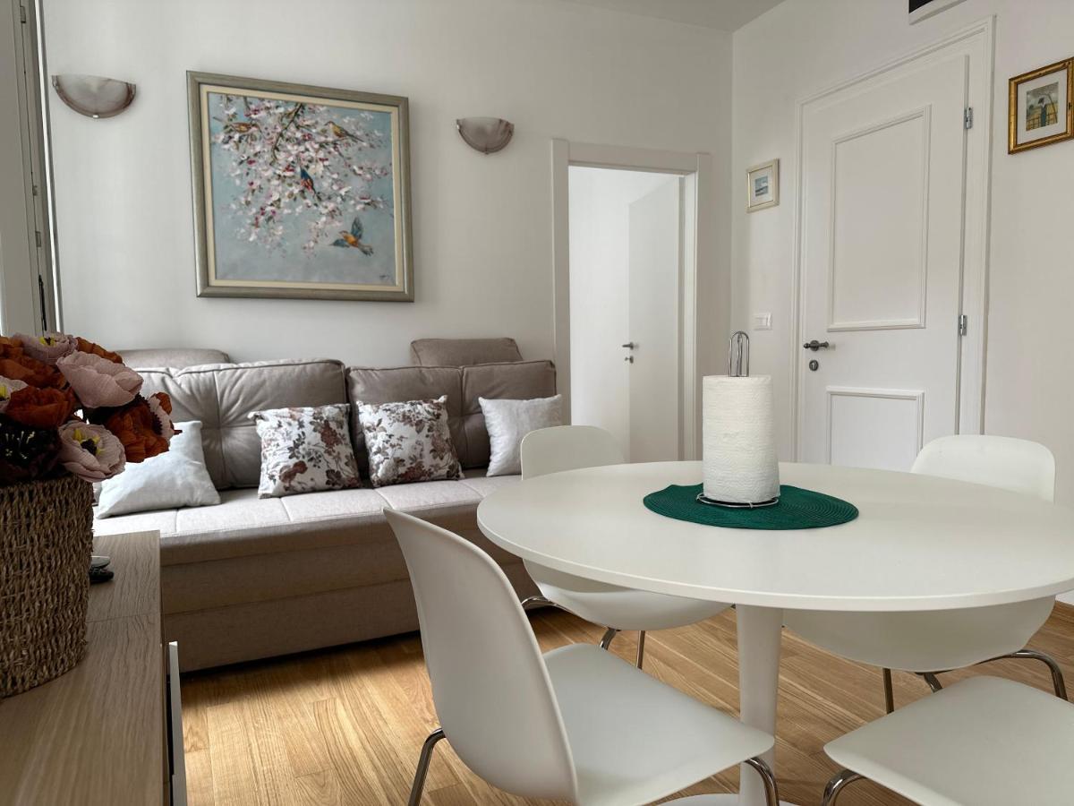 Old Town Apolon Luxury Apartment Сплит Екстериор снимка