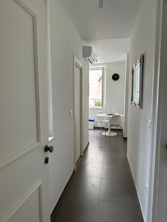 Old Town Apolon Luxury Apartment Сплит Екстериор снимка